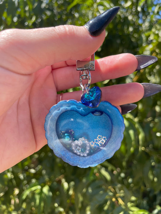 A Wave of Stars Ruffle Heart Shaker Charm
