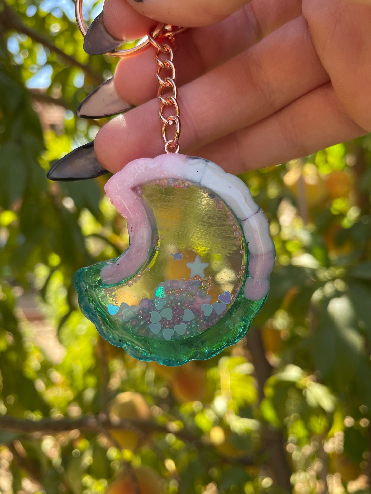 B-GRADE Ruffle Moon Double-Sided Shaker Charm